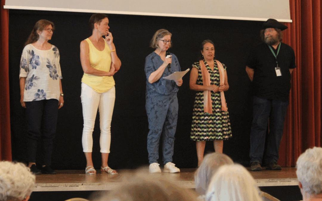 Das Orgateam bestehend aus Erzählerinn und Erzählern der EMG, der SMG und des VEE auf der Bühne im Kurhaussaal